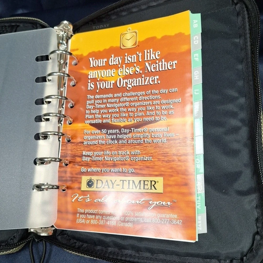Vtg 90s Daytimer Navigator Canvas Planner Organizer Binder Zip 8 x‎ 10.5 Rare